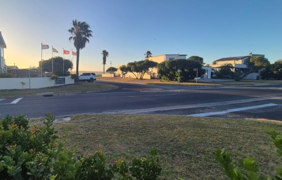 To Let 2 Bedroom Property for Rent in Middedorp Western Cape